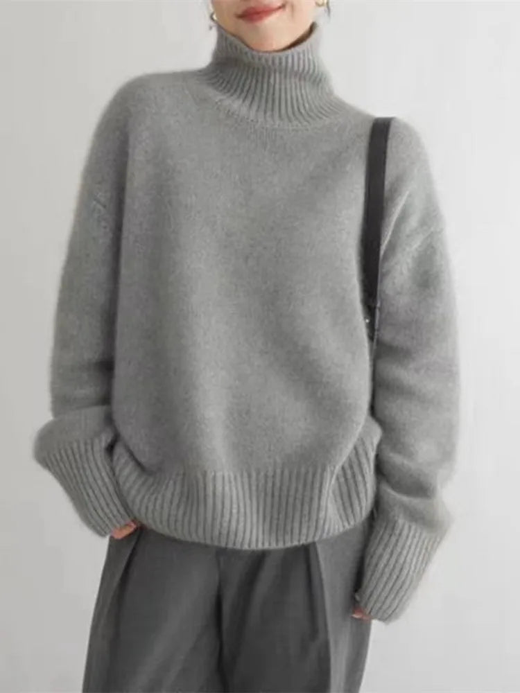 Delphine | Luxurious Cashmere Roll Neck Sweater